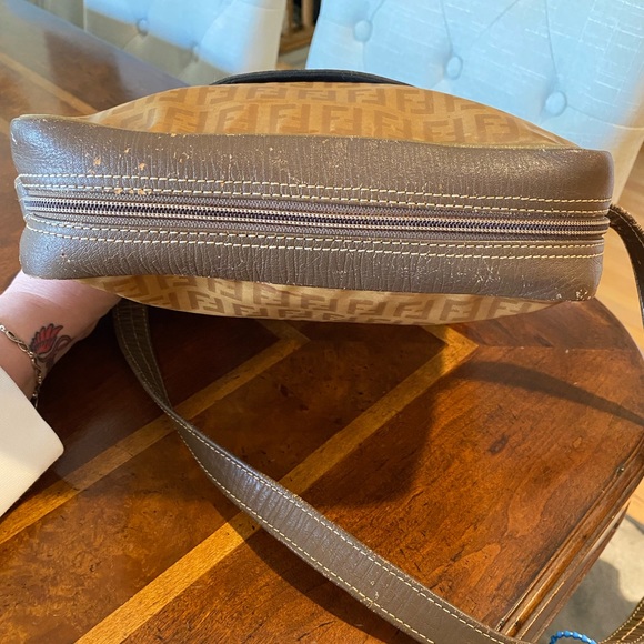 Authentic Fendi Shoulder Bag - Picture 5 of 16